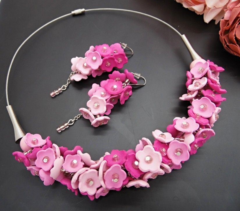 Set Bijuterii Pink Blossom Colier la baza gâtului și Cercei (cod1462)