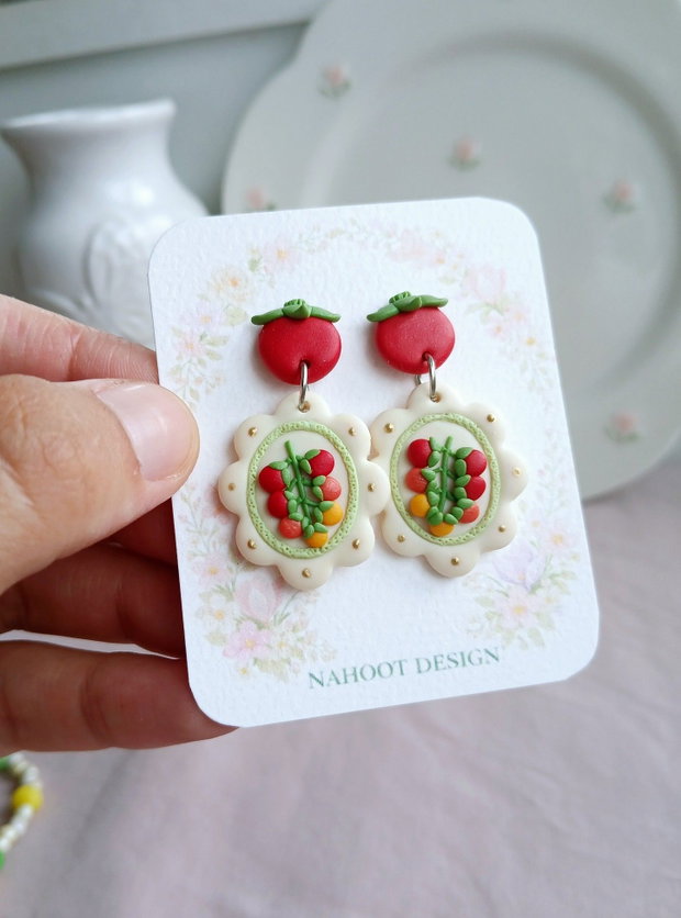 Cercei Tomato
