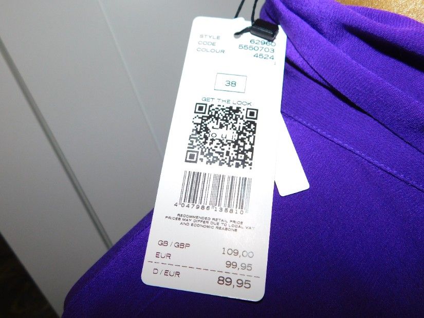 Bluza noua, etichete atasate, masura S , superba, brosa noua cadou