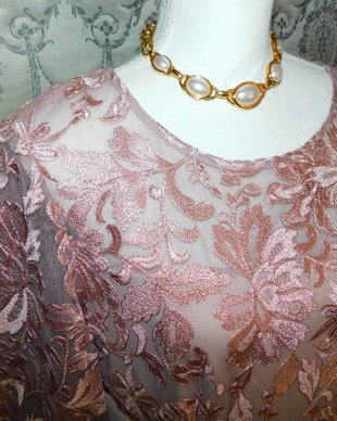 Tinuta de seara,  rochie lunga, dantela  , captusita , masura  44