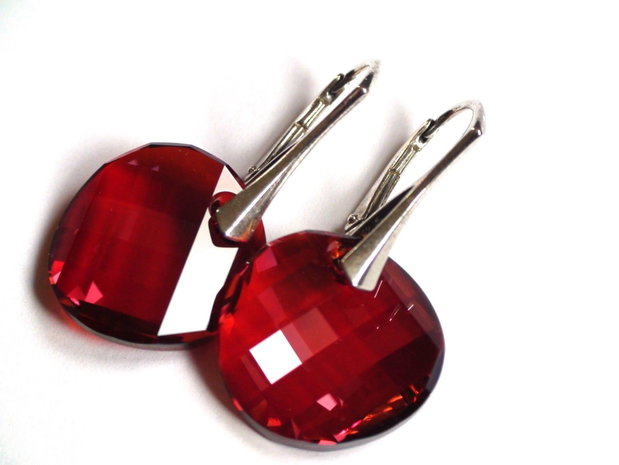 Cercei Cristale Swarovski si argint 925 - CE292 - cercei Swarovski, cadou iubita, cercei ocazie, cadou romantic, cercei cadou, cadou sotie, cercei rosii, cercei nasa