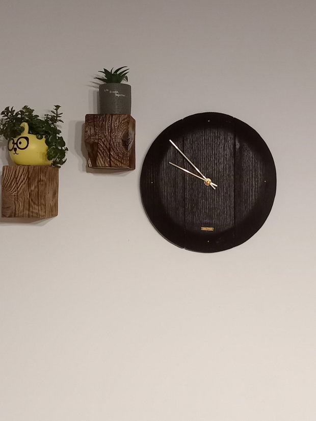 Ceas de perete handmade din fund de butoi vechi din stejar | Rustik Light