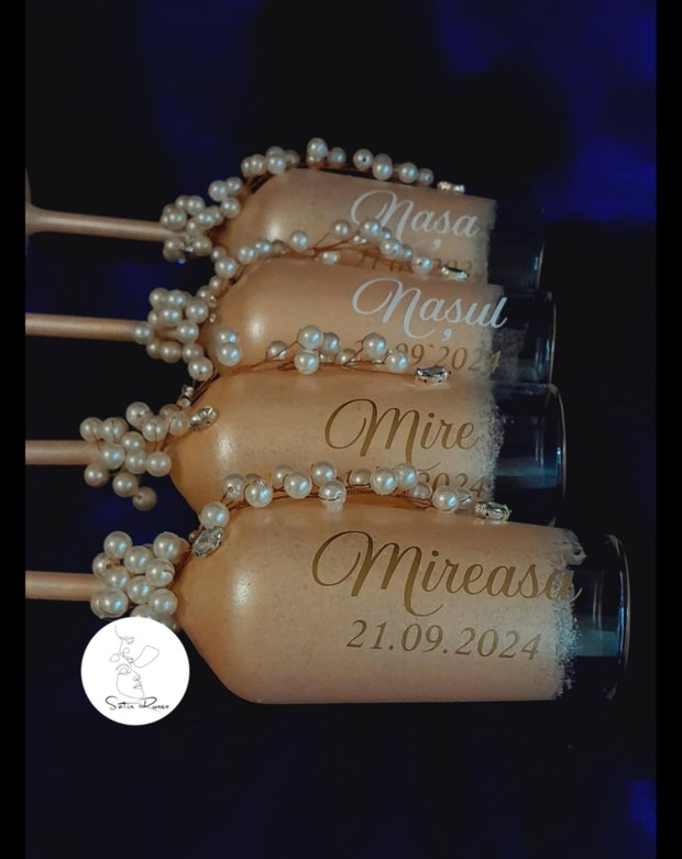 Pahare personalizate Model cu perle