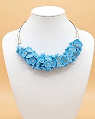 Colier handmade statement cu flori bleu - Eleganță Florală (cod1463)