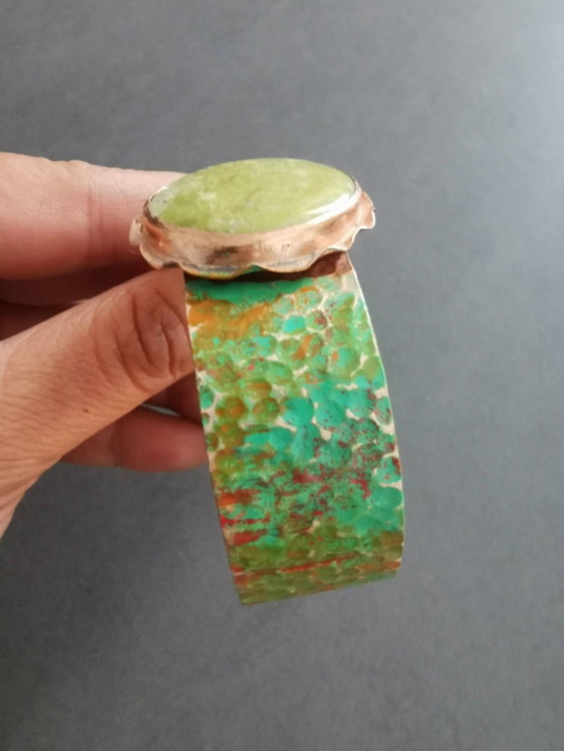 Bratara cupru antichizat si opal verde