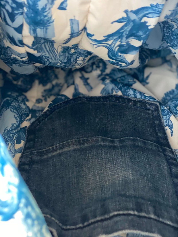 Geantă de umar / Hobo bag unicat upcycled din denim cu interior baroc floral