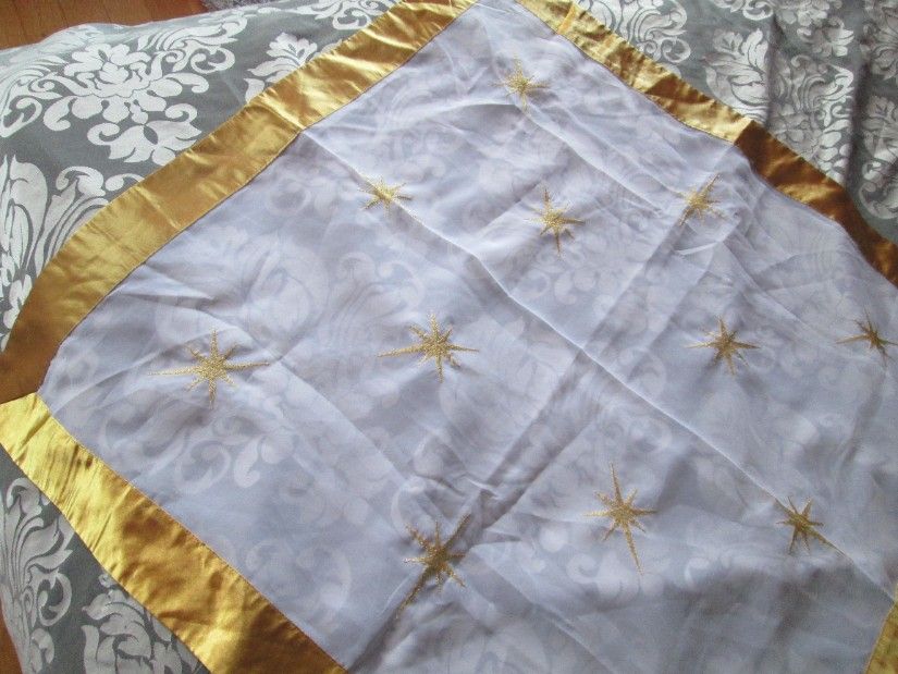 fata masa eleganta 83/83cm