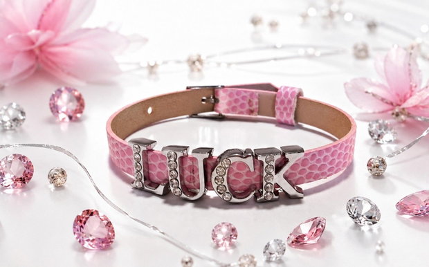 Bratara imitatie piele si slider charm Luck