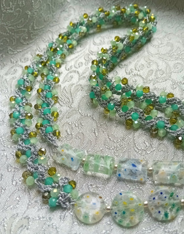 Colier crosetat cristale,margele murano millefiori