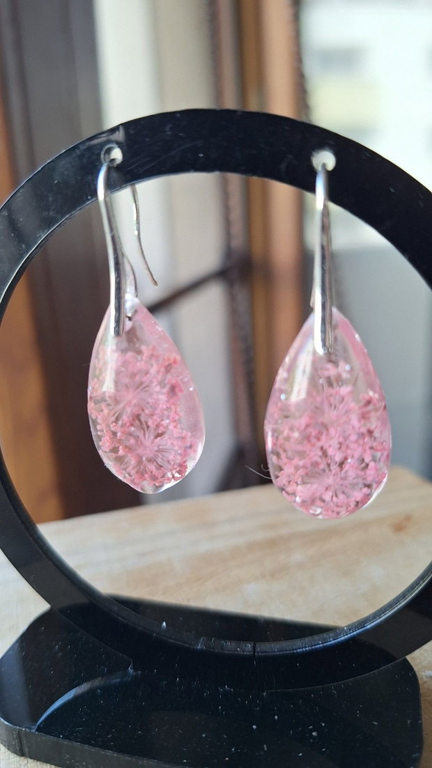 Set bijuterii handmade cercei si pandantiv cu flori naturale uscate Pink Blossom
