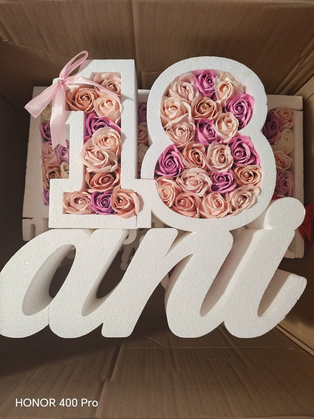 Aranjament floral 18 ani