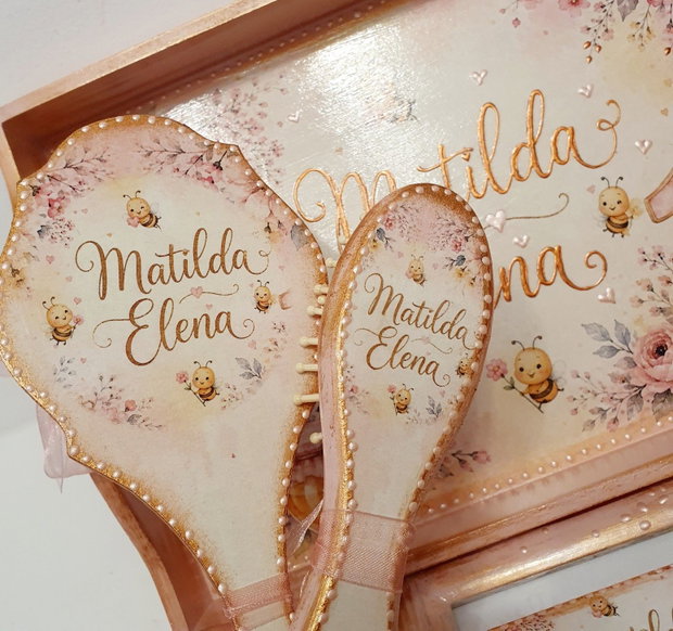 Set personalizat pentru taierea motului / tema Pisica Albinute
