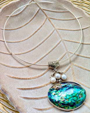 Pandantiv Paua Shell & perle albe