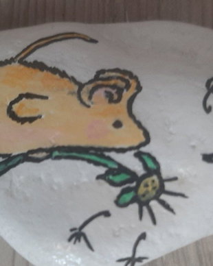 Pietre pictate manual cu animăluțe  decorațiuni unicat, culese de pe malul Mării Negre