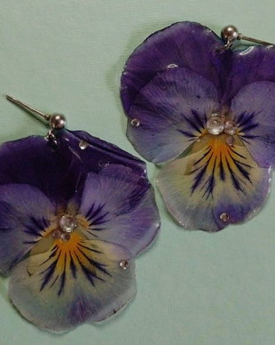 Cercei handmade din panselute