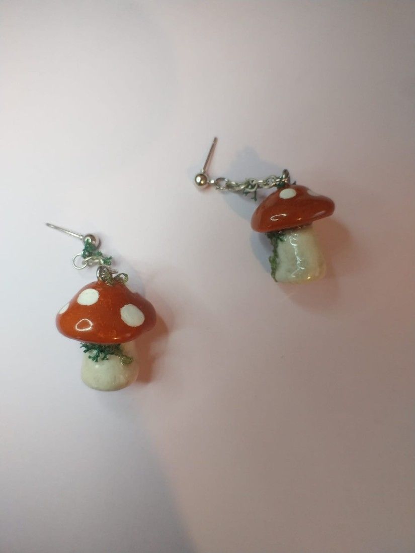 Cercei handmade sub forma de ciupercute