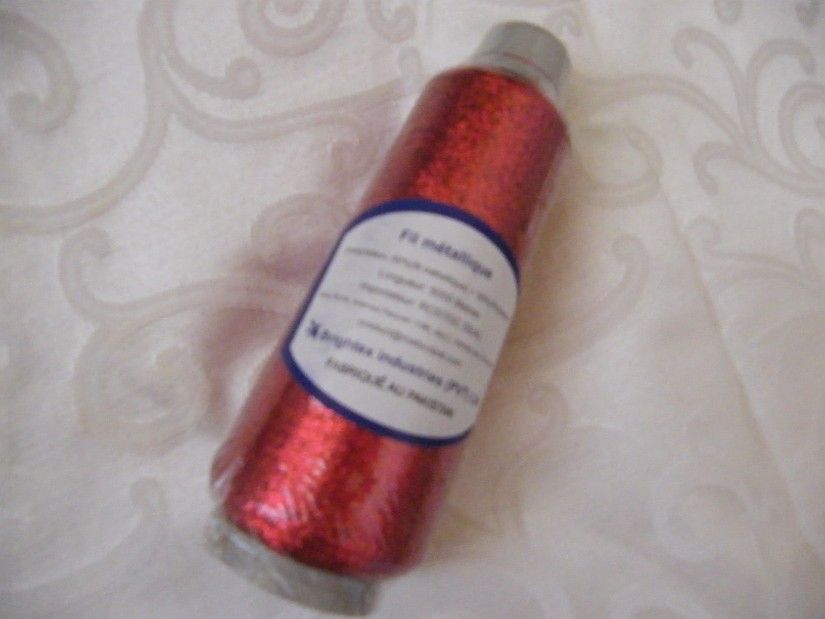 Fir lurex rosu