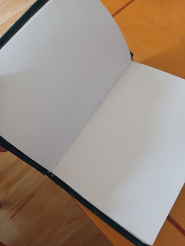 Caiet de schițe făcut manual