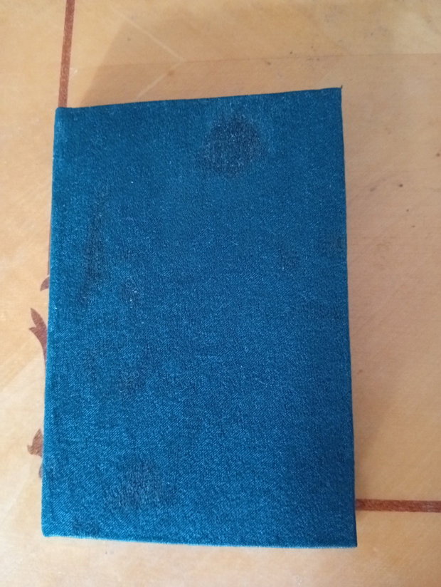 Caiet de schițe făcut manual