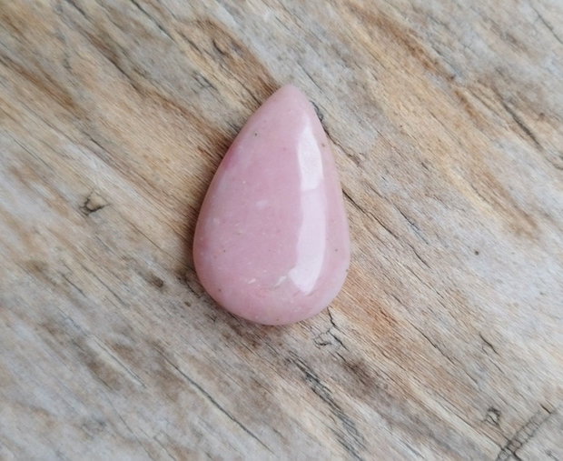 Cabochon thulir, 24x17x6 mm
