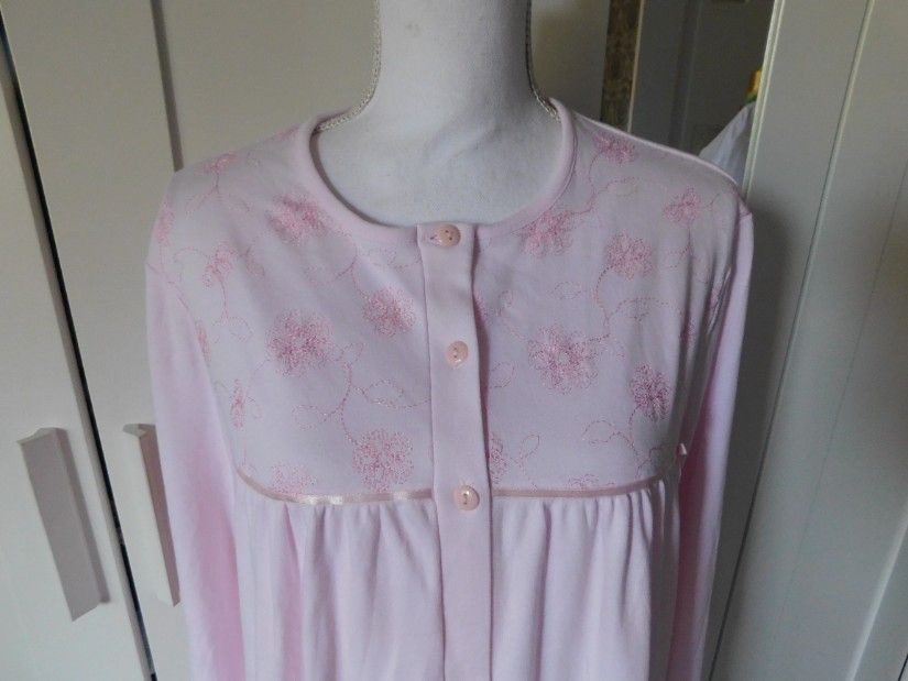 Halat nou,  mai gros,  masura  50, broderie    bust,  elegant