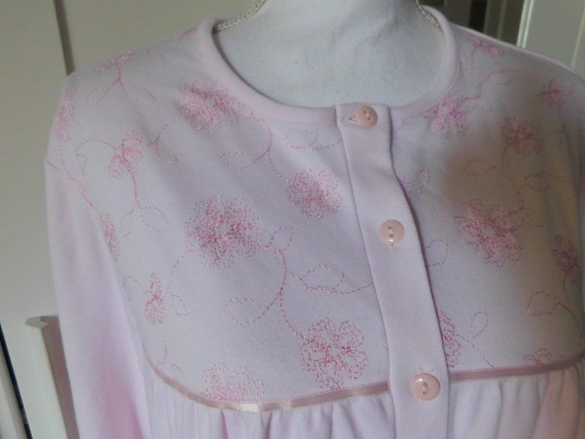 Halat nou,  mai gros,  masura  50, broderie    bust,  elegant