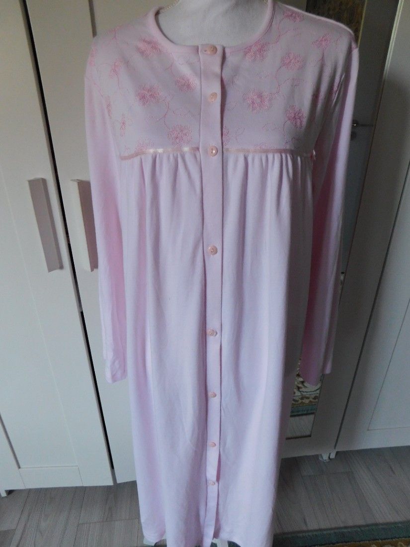 Halat nou,  mai gros,  masura  50, broderie    bust,  elegant