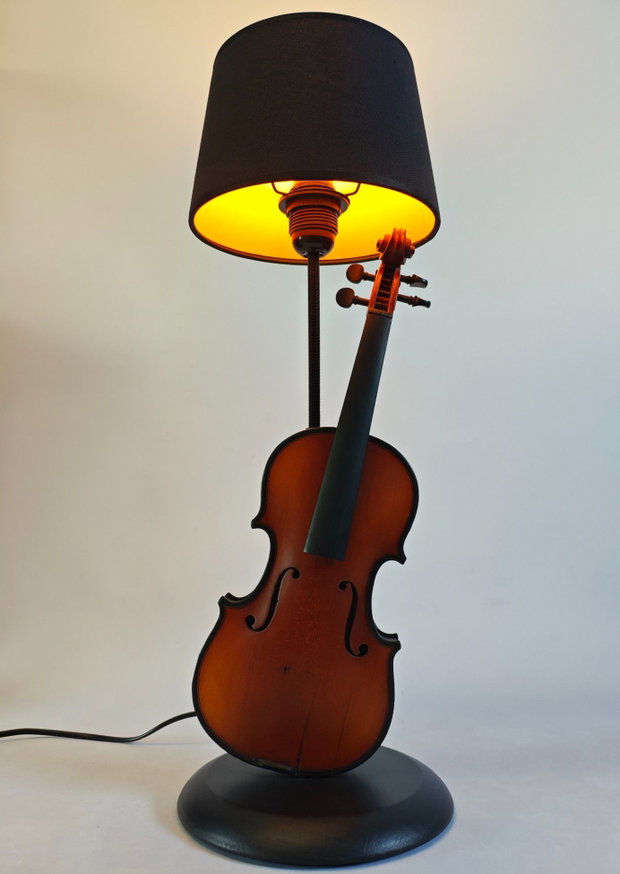 Lampă/veioză -Vioară