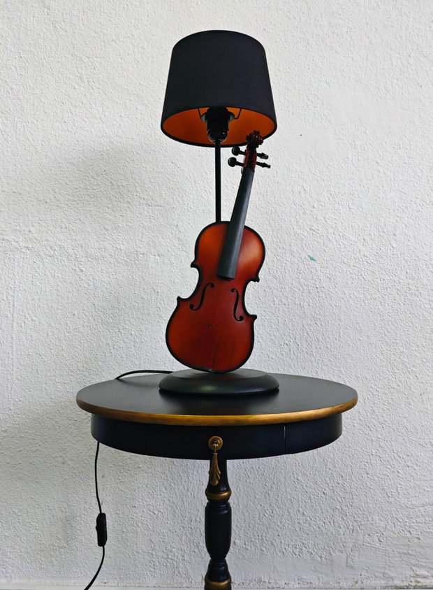 Lampă/veioză -Vioară