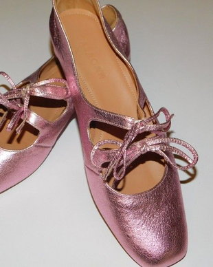 Pantofi noi designer, Balagan , masura 41,  spectaculosi, argintii, toc  potrivit   3  cm ,  potriviti pentru numarul 41, noi  , fara eticheta din magazin,