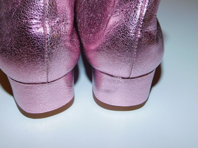 Pantofi noi designer, Balagan , masura 41,  spectaculosi, argintii, toc  potrivit   3  cm ,  potriviti pentru numarul 41, noi  , fara eticheta din magazin,