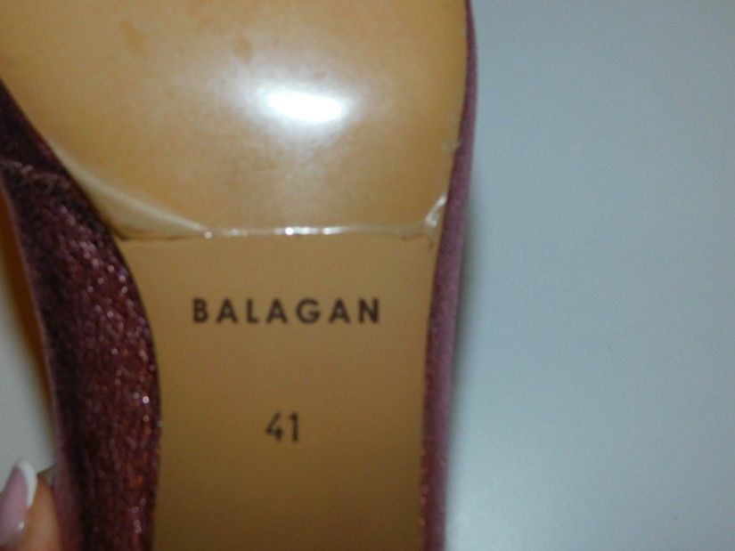 Pantofi noi designer, Balagan , masura 41,  spectaculosi, argintii, toc  potrivit   3  cm ,  potriviti pentru numarul 41, noi  , fara eticheta din magazin,