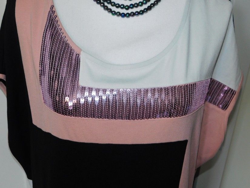 Rochie noua, fara mineci, masura 48 - 50 deosebita