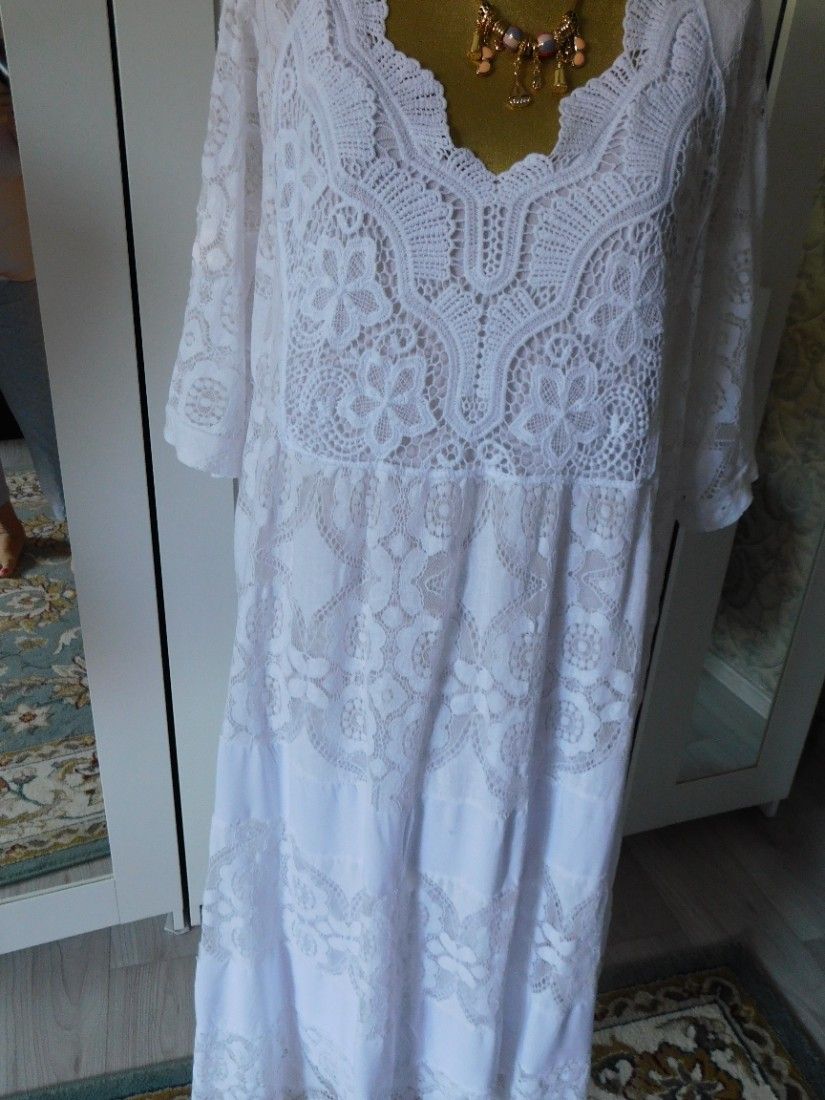 Rochie noua dantela, Italia masura 50 - 52 , superba