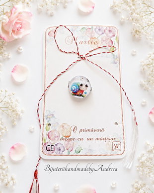 Brosa martisor melcul colorat