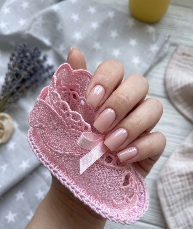 Săndăluțe personalizabile bebeluși (Pre-mergători), broderie FSL și detalii croșetate | Cadou unicat