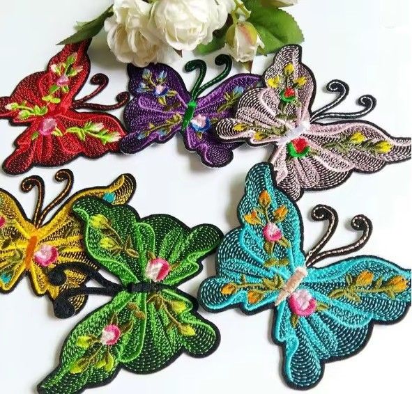 N0001 (6buc) Aplicatie broderie, termoadeziv, fluturi multicolori, 7.2x9cm