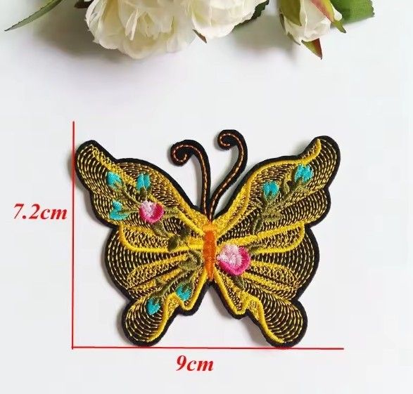 N0001 (6buc) Aplicatie broderie, termoadeziv, fluturi multicolori, 7.2x9cm