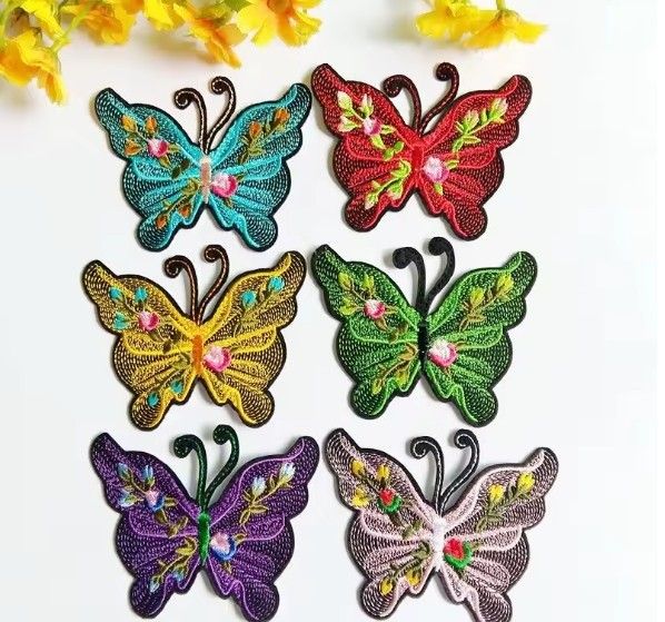 N0001 (6buc) Aplicatie broderie, termoadeziv, fluturi multicolori, 7.2x9cm