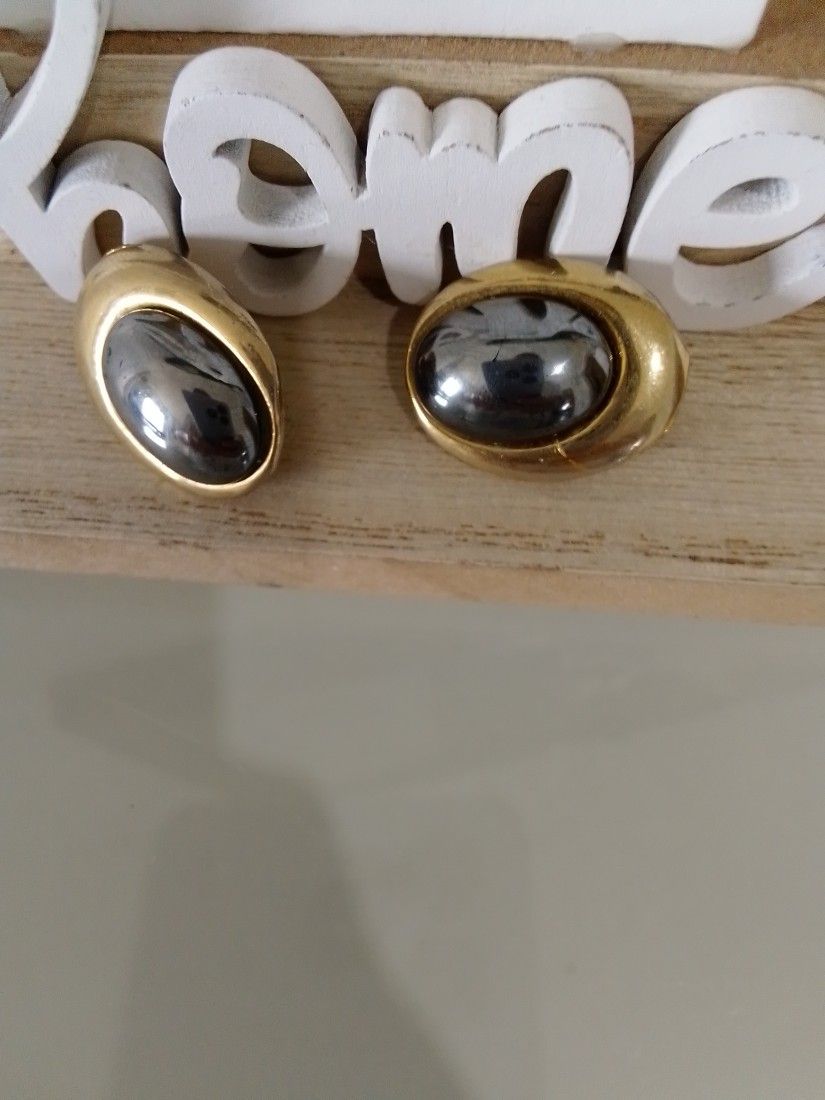 Cercei cu clips cu pietre de hematit vintage
