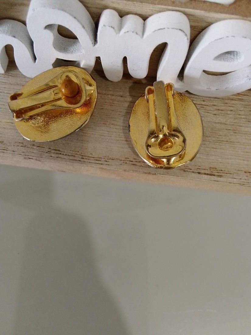 Cercei cu clips cu pietre de hematit vintage