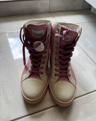 Adidasi dama Hogan Rebel