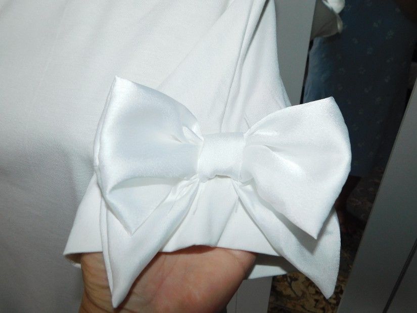 Bluza  noua , etichete atasate  eleganta,  masura 48