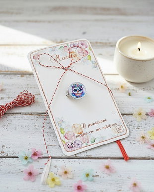 Brosa martisor bufnita vesela