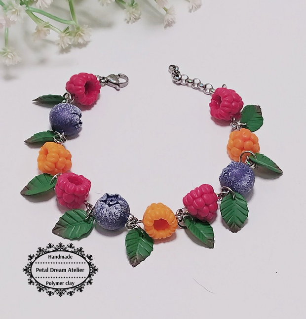 Brățară cu zmeură roz, zmeură galbenă si afine