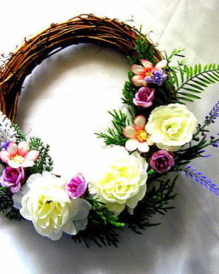 coronita decorata cu flori artificuale 52619