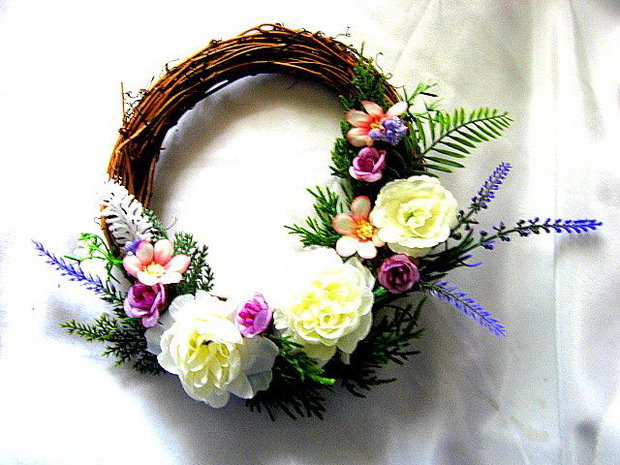 coronita decorata cu flori artificuale 52619
