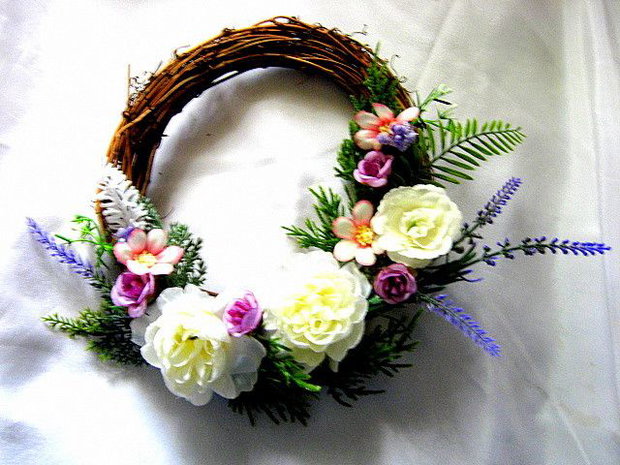 coronita decorata cu flori artificuale 52619