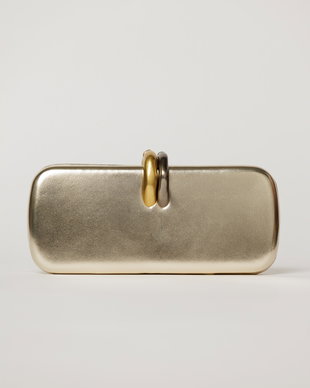 Clutch elegant auriu cu aspect metalizat si inchidere dubla