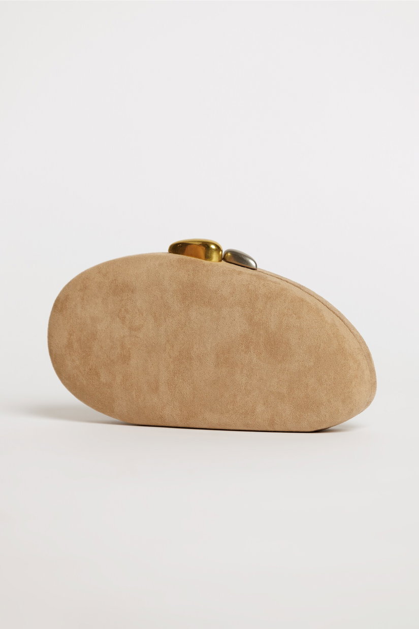 Clutch oval bej din material catifelat